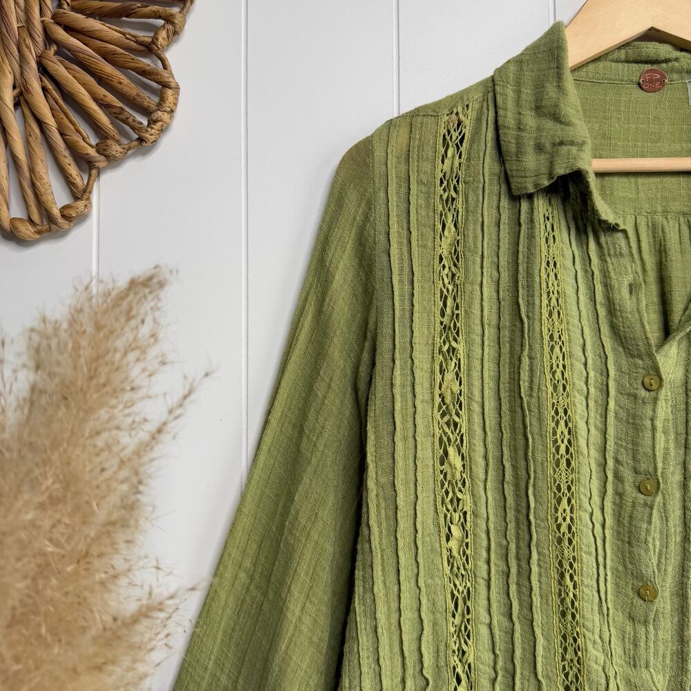 SOLD -D- Free People button-down shirt XS floral eyelet lace boho top cotton - Picture 5 of 10